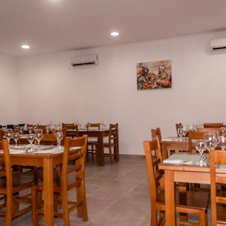 Hotel Vitoria 상투메 외부 사진