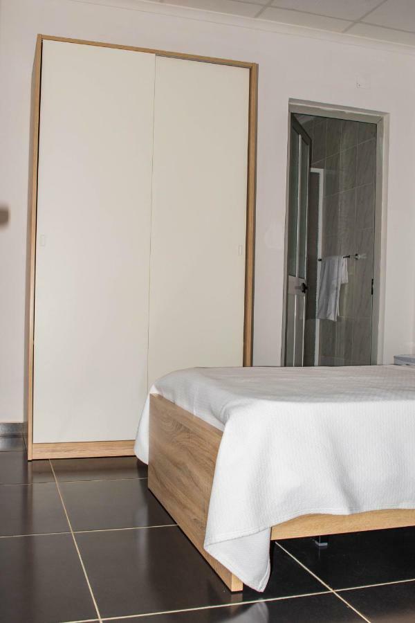 Hotel Vitoria 상투메 외부 사진