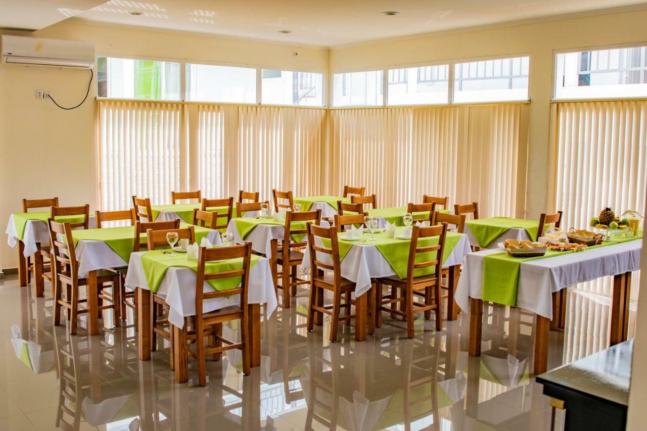 Hotel Vitoria 상투메 외부 사진