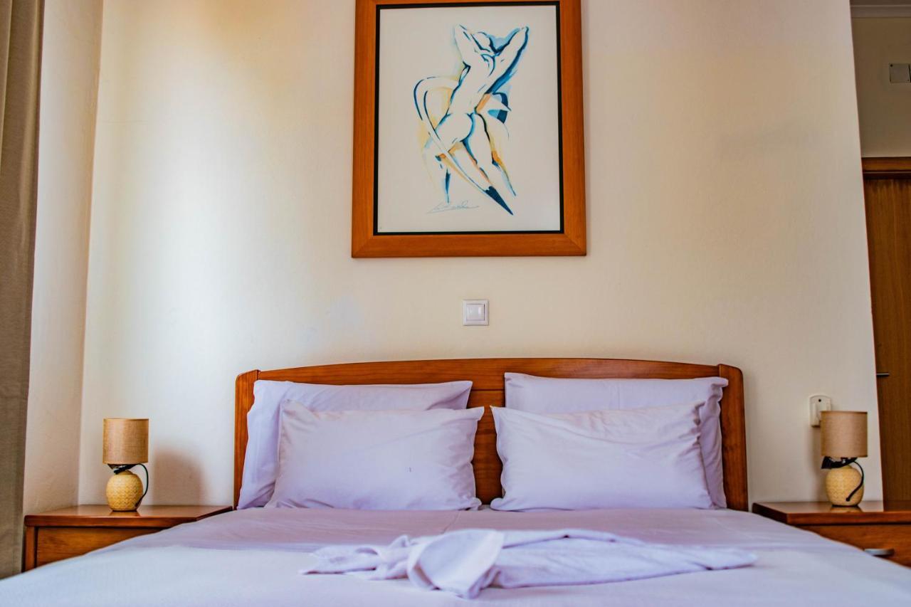 Hotel Vitoria 상투메 외부 사진