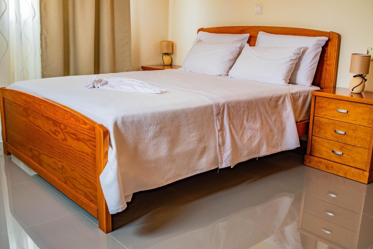 Hotel Vitoria 상투메 외부 사진